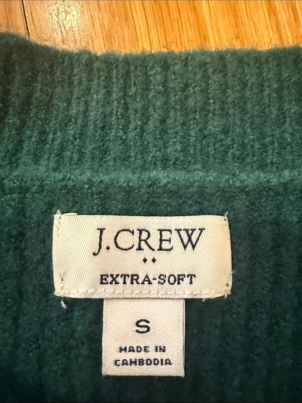 J.Crew Extra-soft women’s crew neck sweater size small.